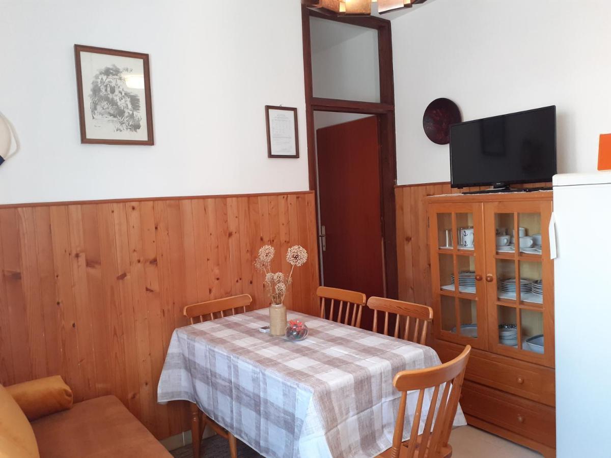 Apartment Simunec Malinska Ngoại thất bức ảnh